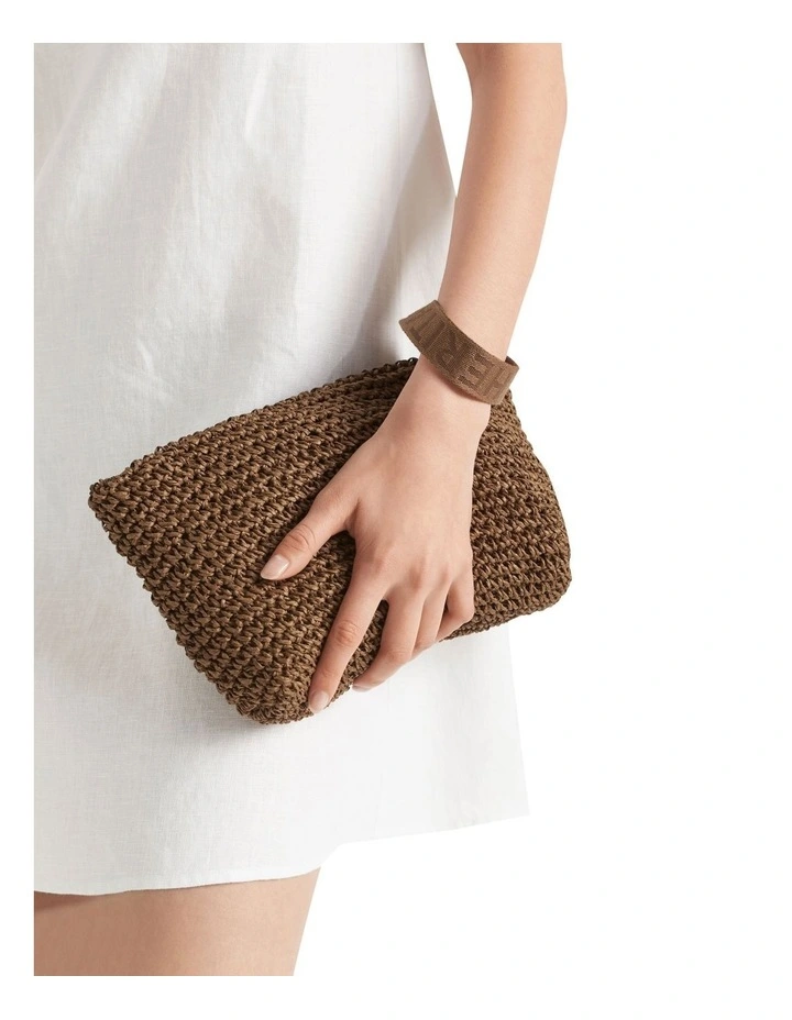 Hot Sale β Seed Heritage Logo Straw Pouch In Brown π₯ 4 Hot Sale β Seed Heritage Logo Straw Pouch In Brown π₯ - Image 2