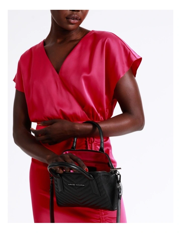 Deals π Wayne Cooper Erin Zip Top Satchel Bag In Black π€© 6 Deals π Wayne Cooper Erin Zip Top Satchel Bag In Black π€© - Image 4